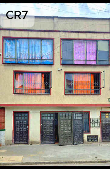 GANGAZO!!! RENTA 12millones - 8x30 - TODA CONSTRUIDA - 3PISOS 
